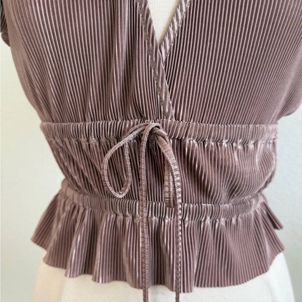Zara Mauve V-Neck pleated Women's Taupe Top - Picture 3 of 4